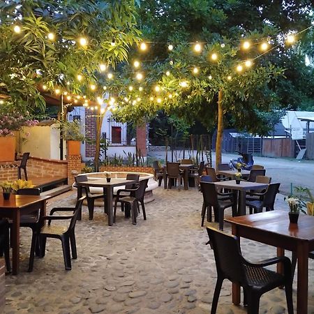 Hotel Y Restaurante Bienmesabe Santa Fe de Antioquia Ngoại thất bức ảnh