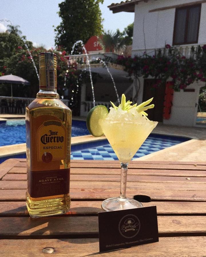 Hotel Y Restaurante Bienmesabe Santa Fe de Antioquia Ngoại thất bức ảnh