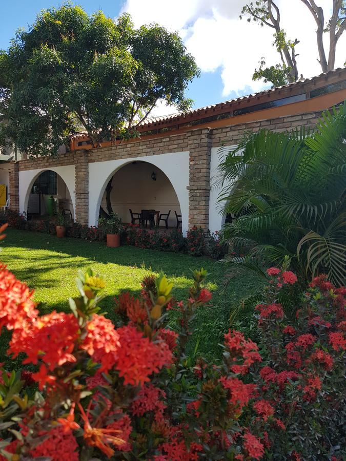 Hotel Y Restaurante Bienmesabe Santa Fe de Antioquia Ngoại thất bức ảnh