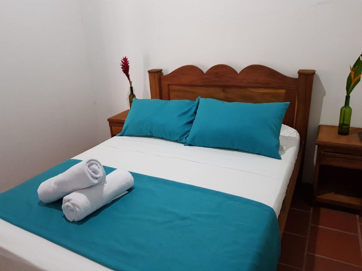 Hotel Y Restaurante Bienmesabe Santa Fe de Antioquia Ngoại thất bức ảnh