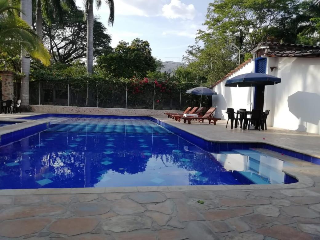 Hotel Y Restaurante Bienmesabe Santa Fe de Antioquia Ngoại thất bức ảnh
